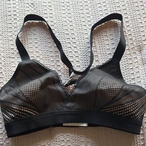 Lululemon Athletica Black Awake to Lace Bra - 32C